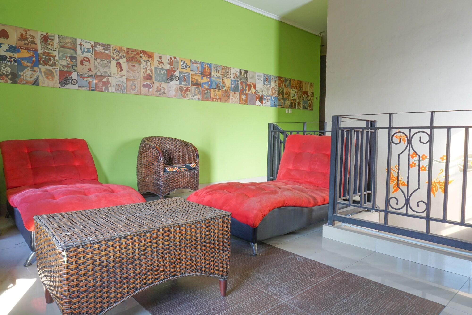 Reddoorz Near Kemang Square Hotel Jakarta Luaran gambar