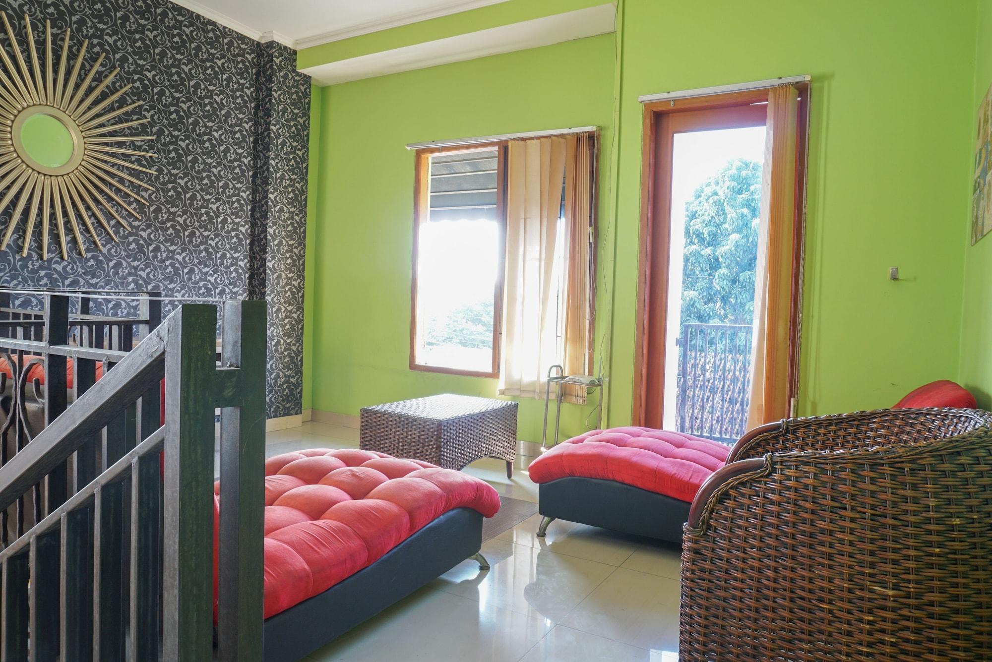 Reddoorz Near Kemang Square Hotel Jakarta Luaran gambar